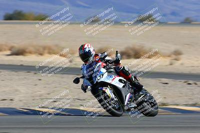 media/Jan-08-2022-SoCal Trackdays (Sat) [[1ec2777125]]/Turn 4 (1145am)/